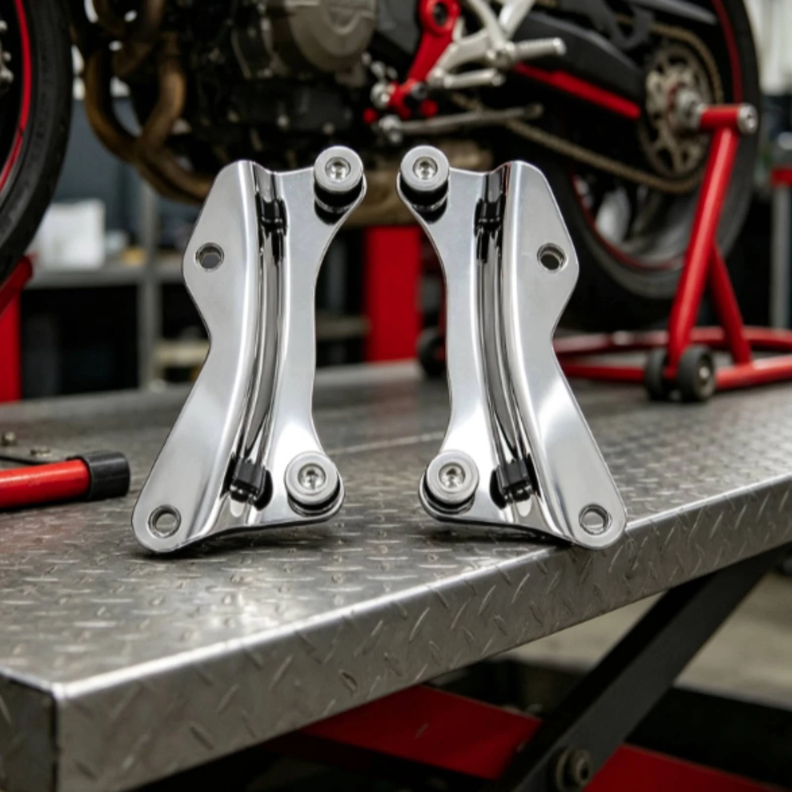 Motorcycle Backrest Mounting Brackets Glossy Sissy Bar Mounting Hardware Quick Release Brackets Sturdy for Motorcyclists