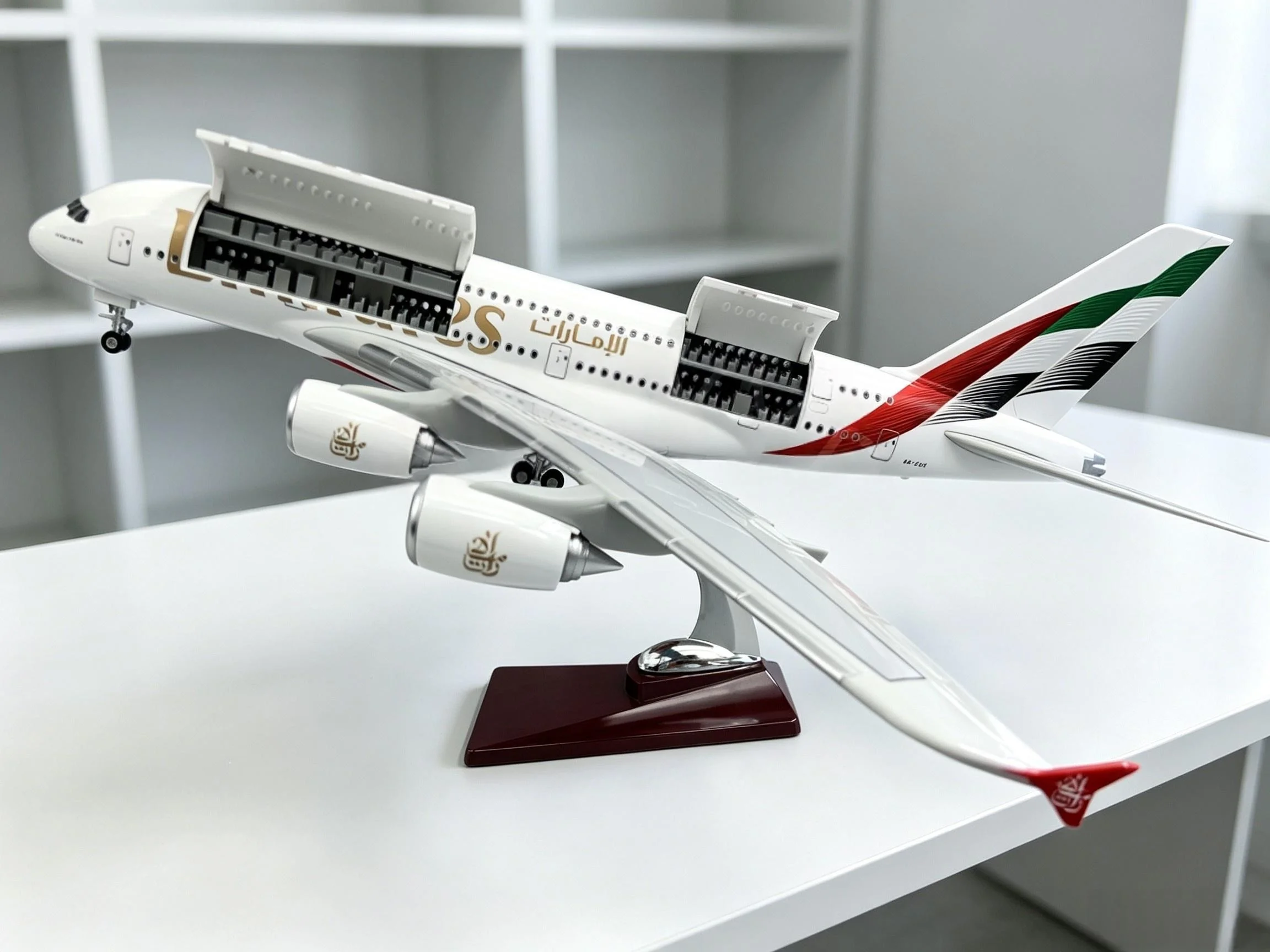 2026 New Type Diecast Model A380 Emirates Airways 47CM Resin Openable Cabin Door Plastic Model Airplane Collection Display Gifts