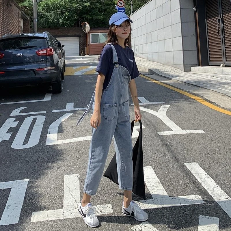 

Женский джинсовый комбинезон 2026 года, осенняя новинка, винтажный, с высокой талией, свободные укороченные брюки, стильный, облегающий, повседневный комбинезон для носки на каждый день