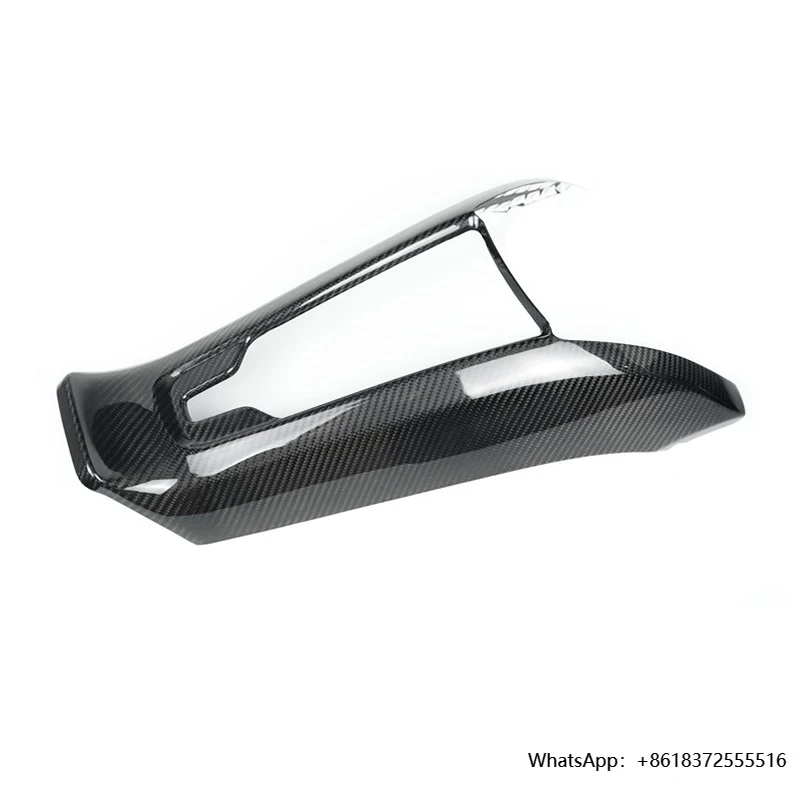 

daShasha Carbon Fiber Accessories Rear Seat Center Charging Cover Carbon Fiber Car Accessories for Corvette C8 2020-2023