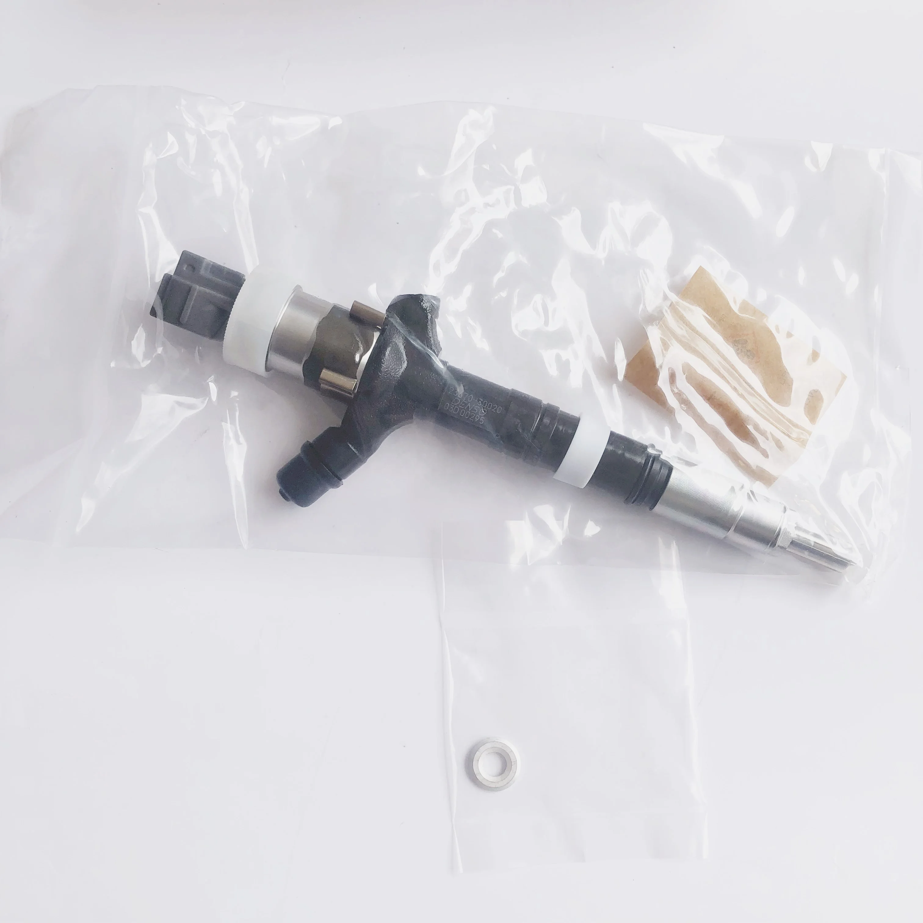 

Genuine injector 095000-0751 original fuel 23670-30020