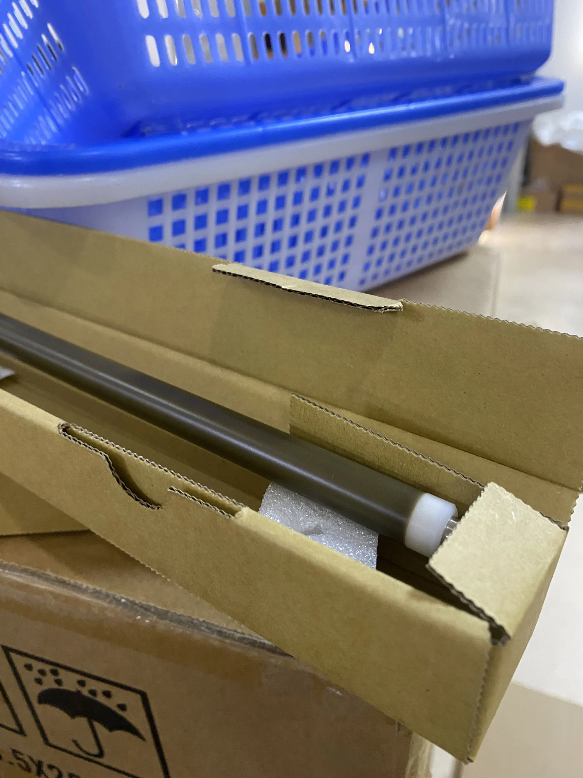 リコー-mpc3003-3503-3004-3504-4503-5503-6003-4504-5504-6004-imc3000-pcr-ad02-7050用-純正ブラウンカラー一次帯電ローラー1個