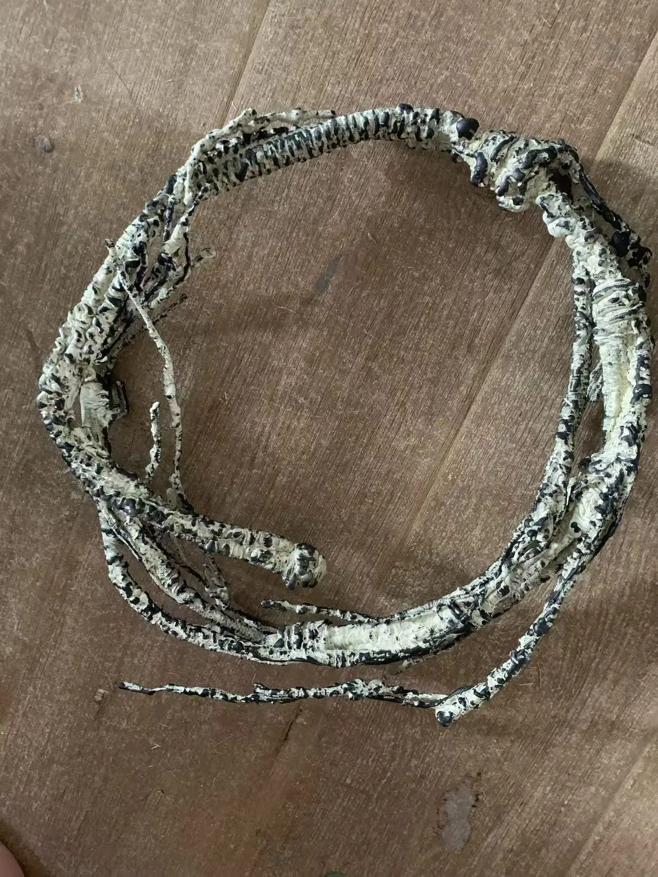 Artificial Tree Vine, Dried Branch, Bendable Quality, Flexible, Jungle Vines, Coffee Brown ,Shopwindow Decoration, Wreath DIY