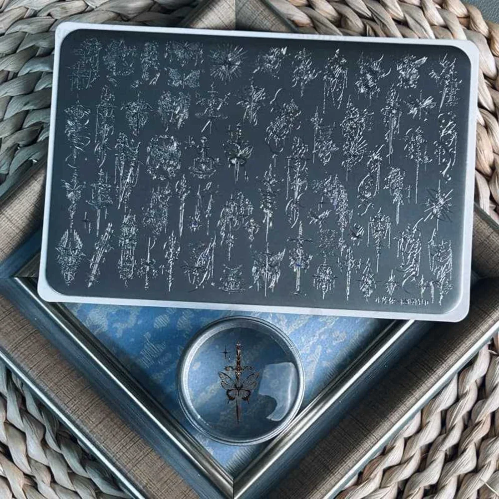Gothic Nail Art Stempelplatte mit Barock-Punk-Kreuz-Schwert-Fantasie-Motiven 14,5x9,5cm Edelstahl Vintage-Motivwerkzeug – Detail 2
