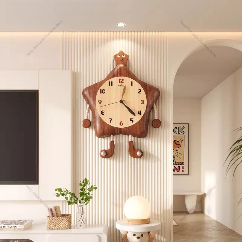 Modern Solid Wood Star Wall Clock Nordic Retro Living Room Bedroom Wall Clock Fashion Design Home Decoration reloj de pared FYWC