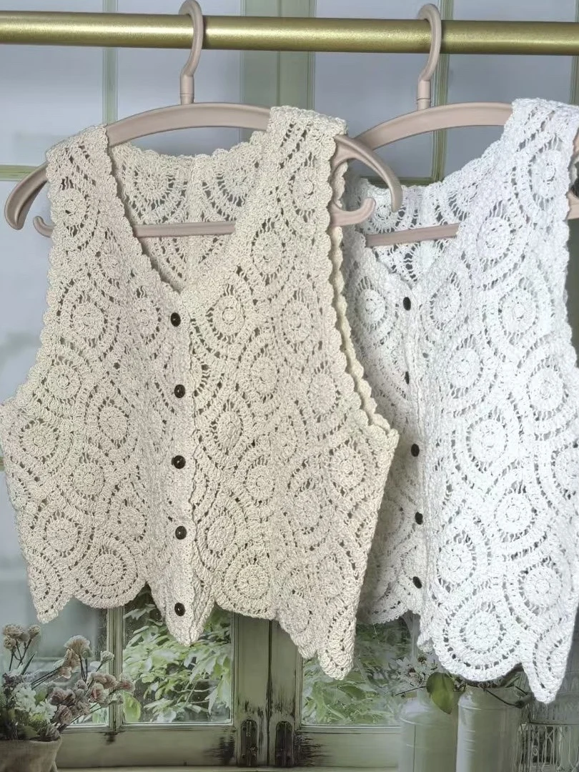 

00% Cotton Knitted Vest 9040 Pou Hollow out Flower Design Layering Sweater ort Sle V-Ne Single Button Closure Soli...