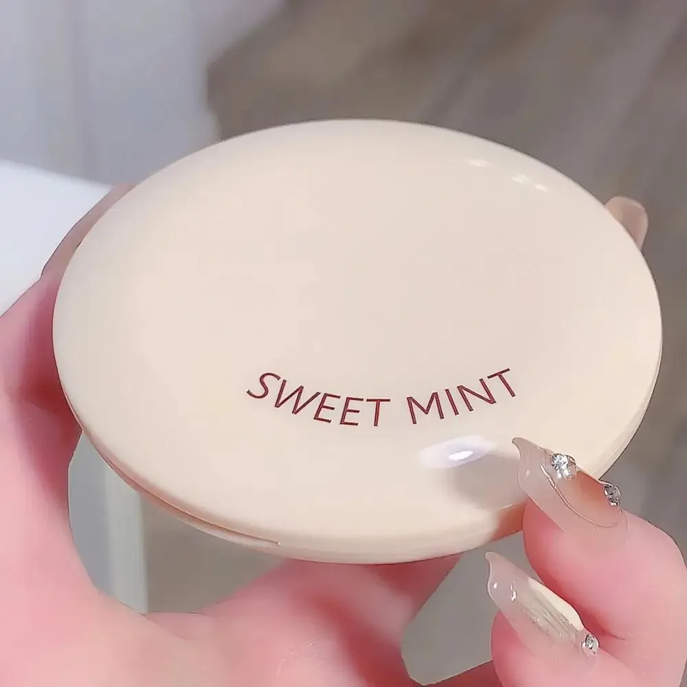 Palette anti-cernes multicolore, hydrate et éclaircit la peau terne, couvre les taches, l'acné, les cernes, les contours avec crème de fond de teint