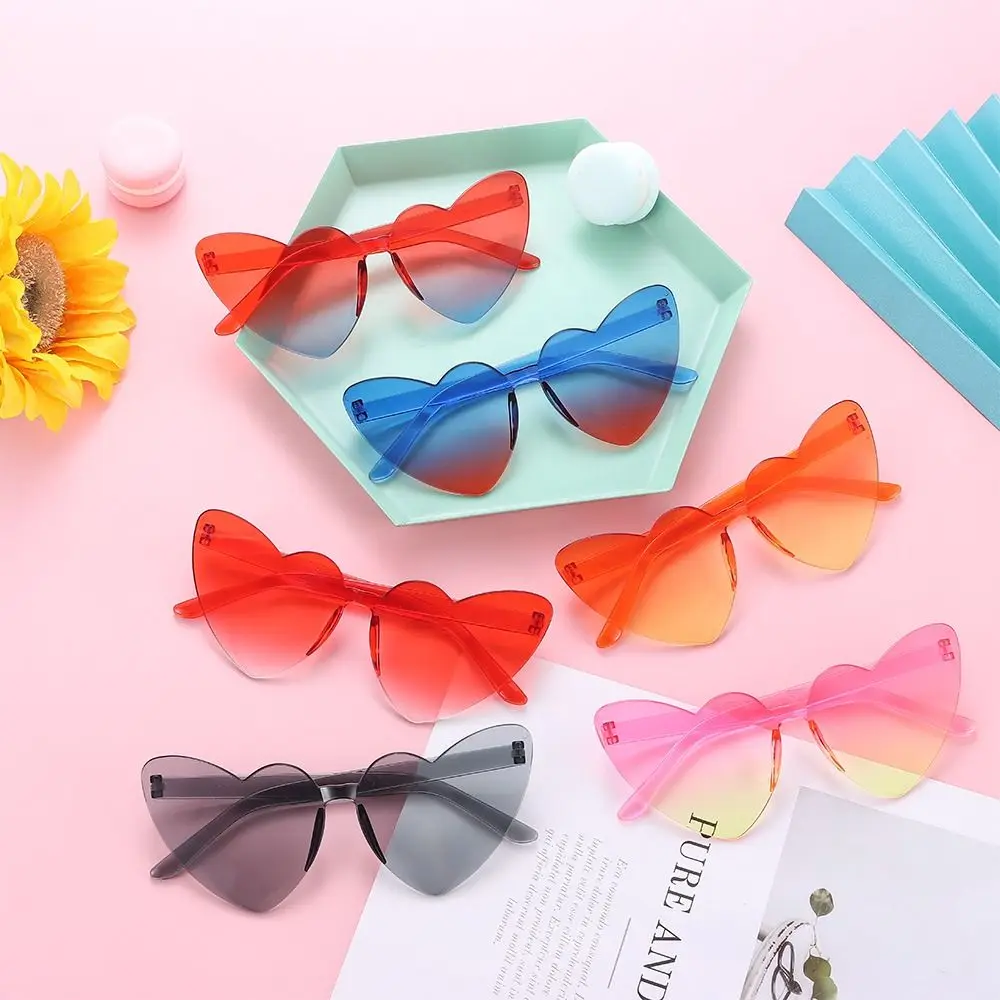 

Модные градиентные линзы в форме сердца, солнцезащитные очки без оправы, защита UV400, солнцезащитные очки в форме сердца, красочные модные женские солнцезащитные очки