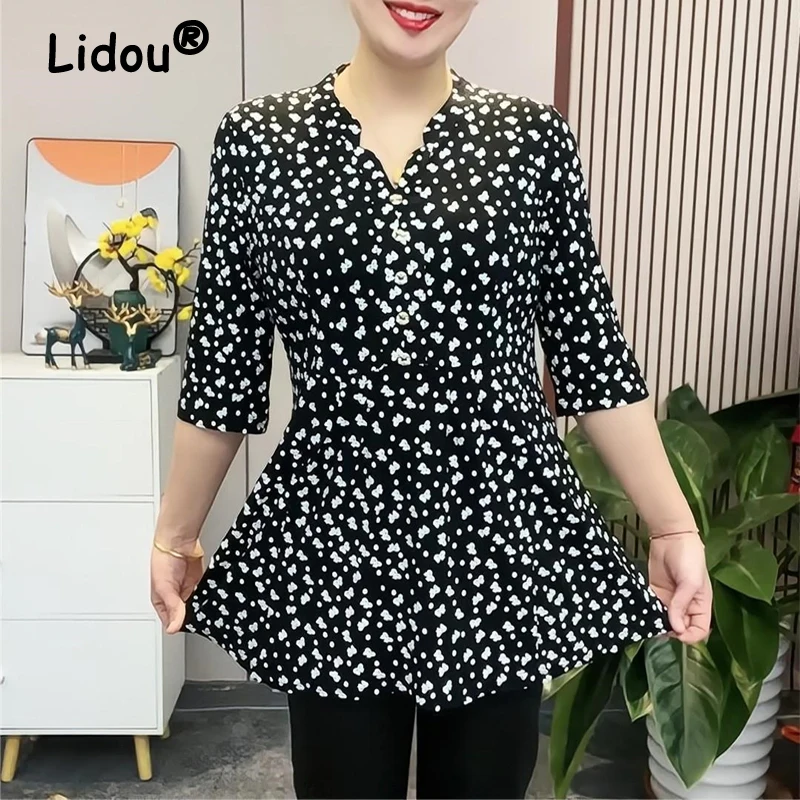 

2024 Spring Summer Middle Aged Women's Fashion Floral Printed Blouse Vintage Elegant Half Sleeve Loose Shirt Casual V Neck Tops