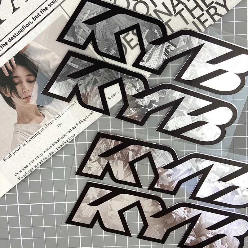 قطعتان من ملصقات شوكة الدراجة النارية KYB - أنماط قزحية الألوان والفضية، مثالية للزينة #1