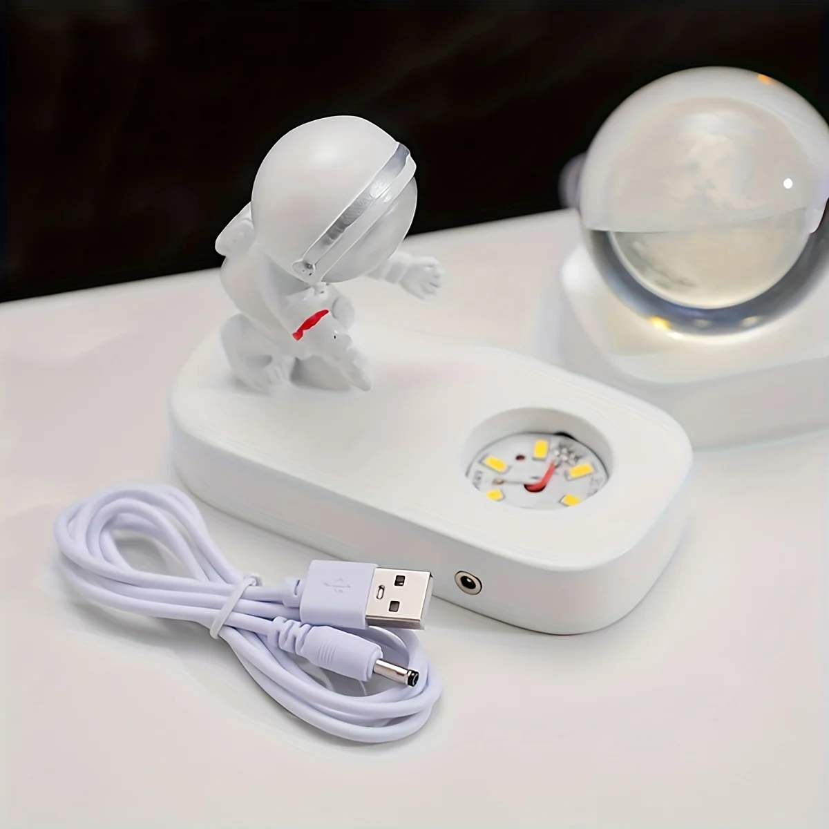 

Astronaut Creative Planet Bedside Resin Astronaut Luminous Ornaments Birthday Gift For Home Bedroom Desktop Office Decor