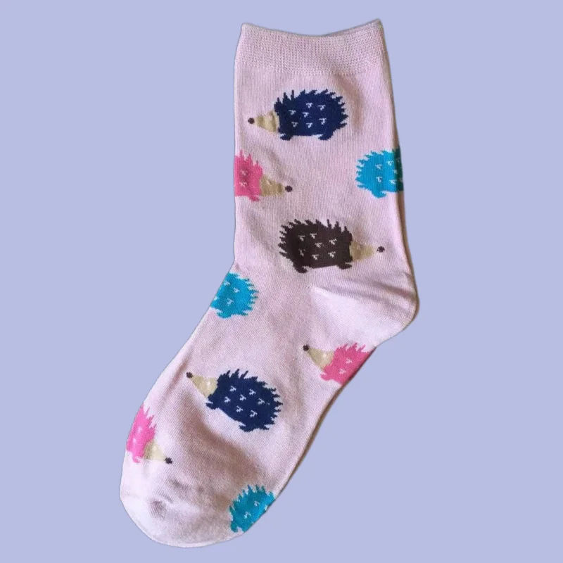 Calcetines de algodón con estampado de erizo de dibujos animados para mujer, medias de tubo medio de alta calidad, a la moda, novedad de 3/6 pares