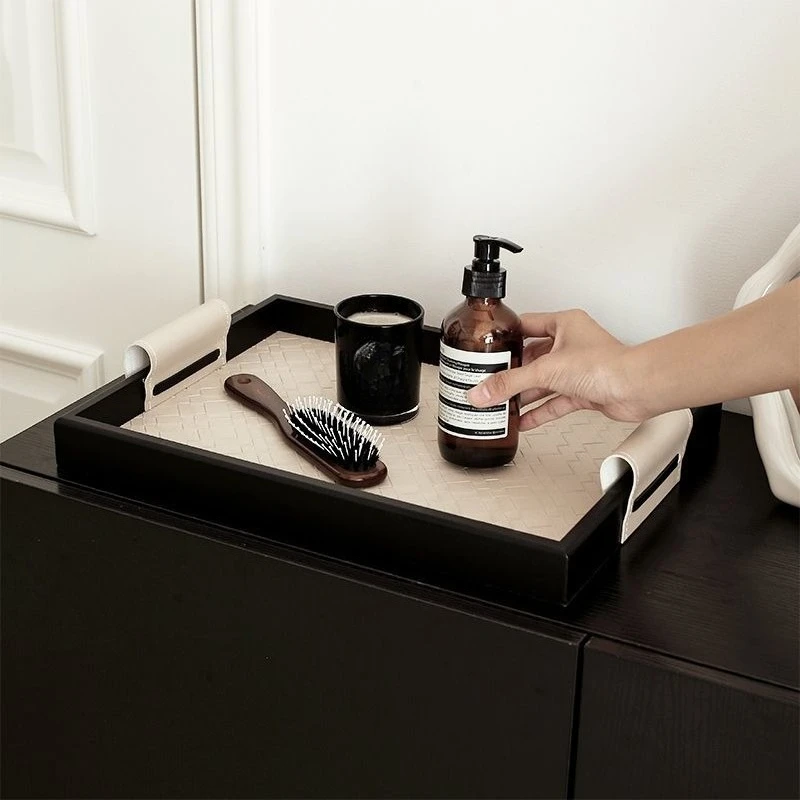 Design French light luxury, entrance storage tray leather, tray decoration, gift ornaments