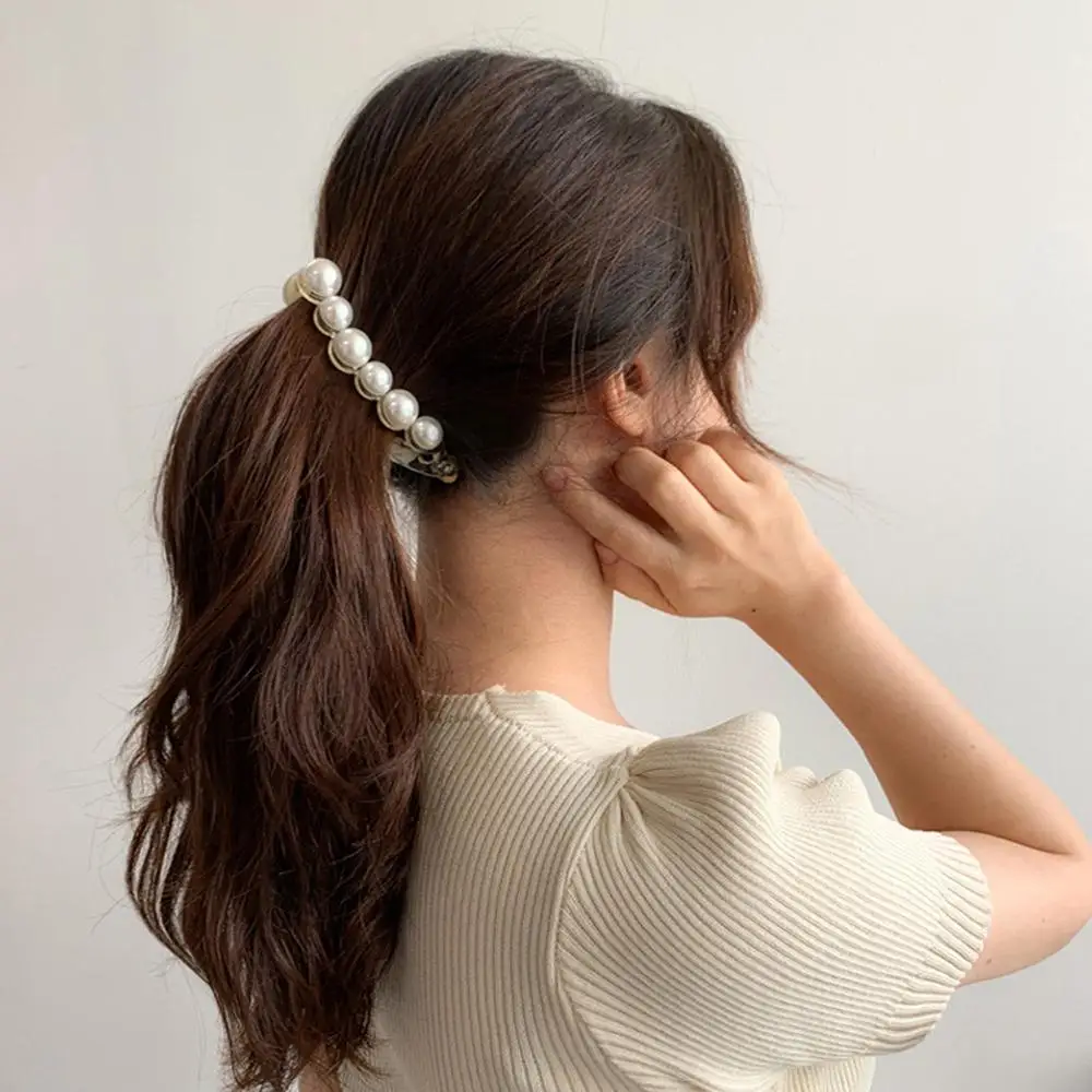 Horquillas de plástico para mujer, pinzas para el pelo con forma de plátano, cangrejo, pasador de perlas, garras para el cabello, nueva moda