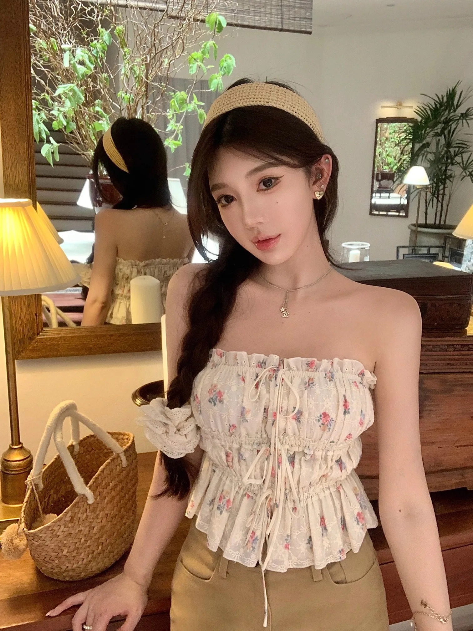 

Лимитированная серия: Набор с плетеной повязкой на голову Princ Sle Off-shoulder и женская тонкая короткая футболка, устойчивая к деформации.