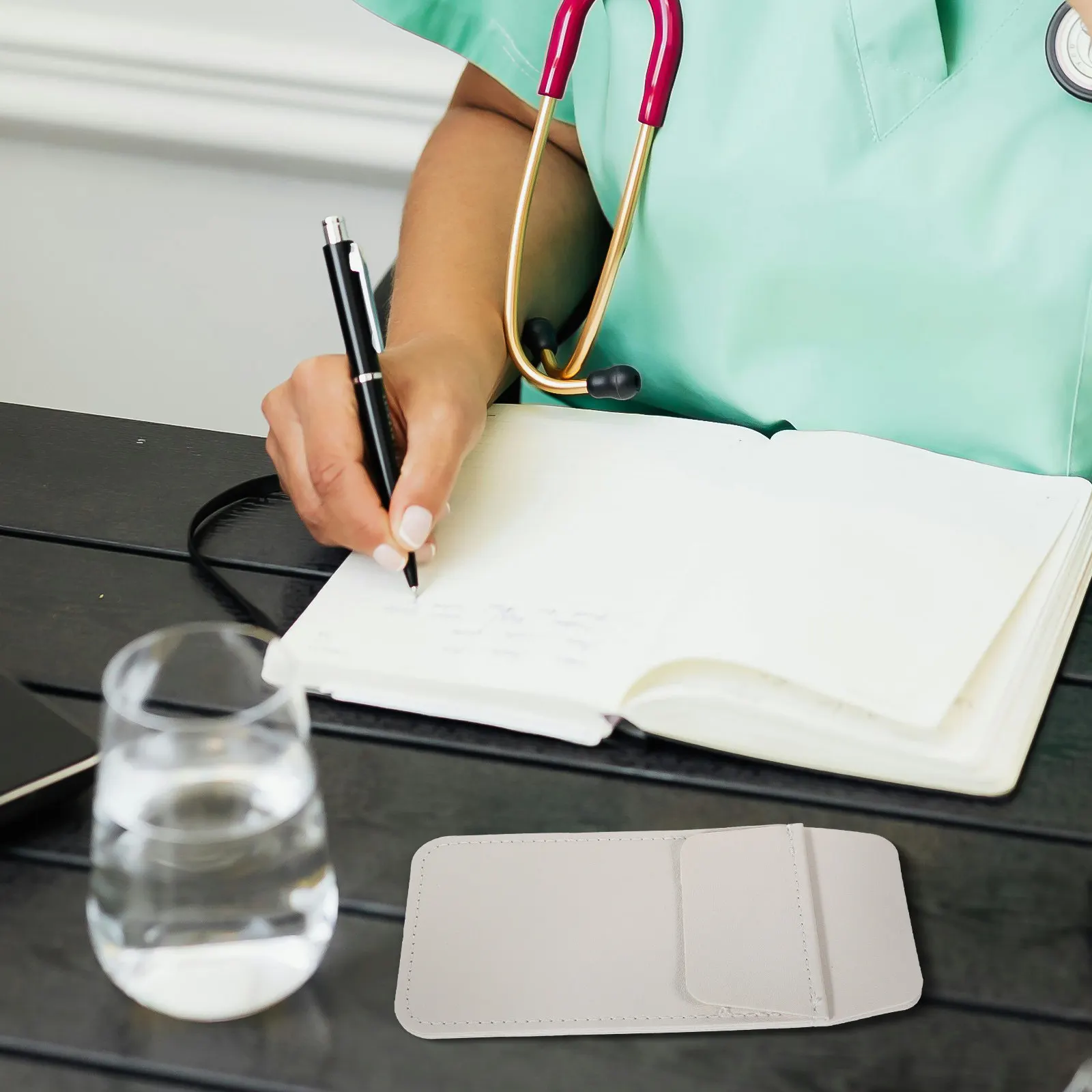 

2 шт. чехлы-органайзеры для ручек из ПУ для медсестер, персонала, офиса, школы, повседневного использования