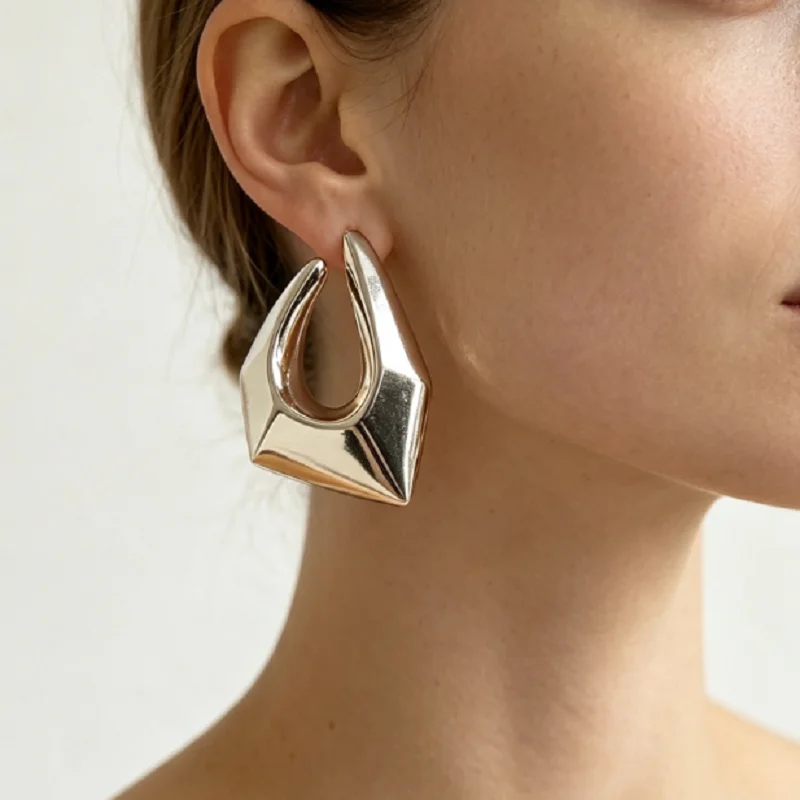 Irregular Triangular Shape with Metallic Texture Earring Women Girls Gifts Fashion Jewelry Accessories Hot Sale Party Gift 2026