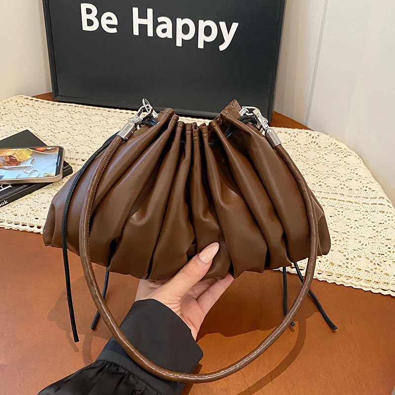 Luxury Silver Shoulder Bag For Women Brand Designer Handbag And Purse 2025 New Striped Pleated Bucket Bag Fashion Clutch Bag