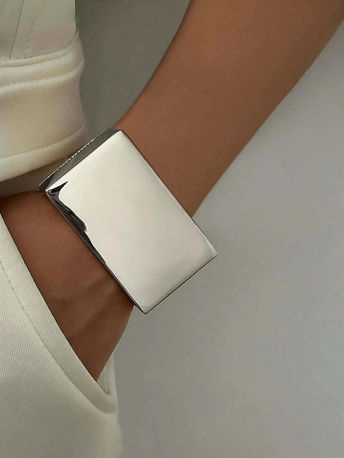 

Minimalist Geometric Cuff Bracelet For Women Elegant Fashion Wedding Party Plain Bangle Gift