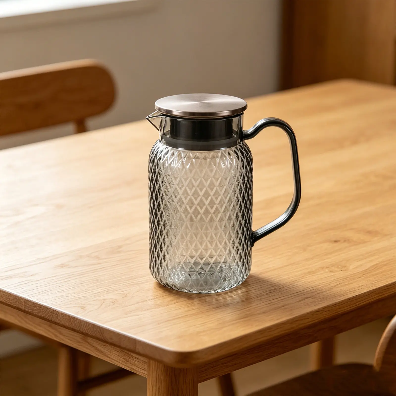 Plastic Cold Water Pitcher Grey 33.8oz Transparent Jug for Juice Tea Iced Coffee Lemonade Party Beverage Dispenser Lid Spout