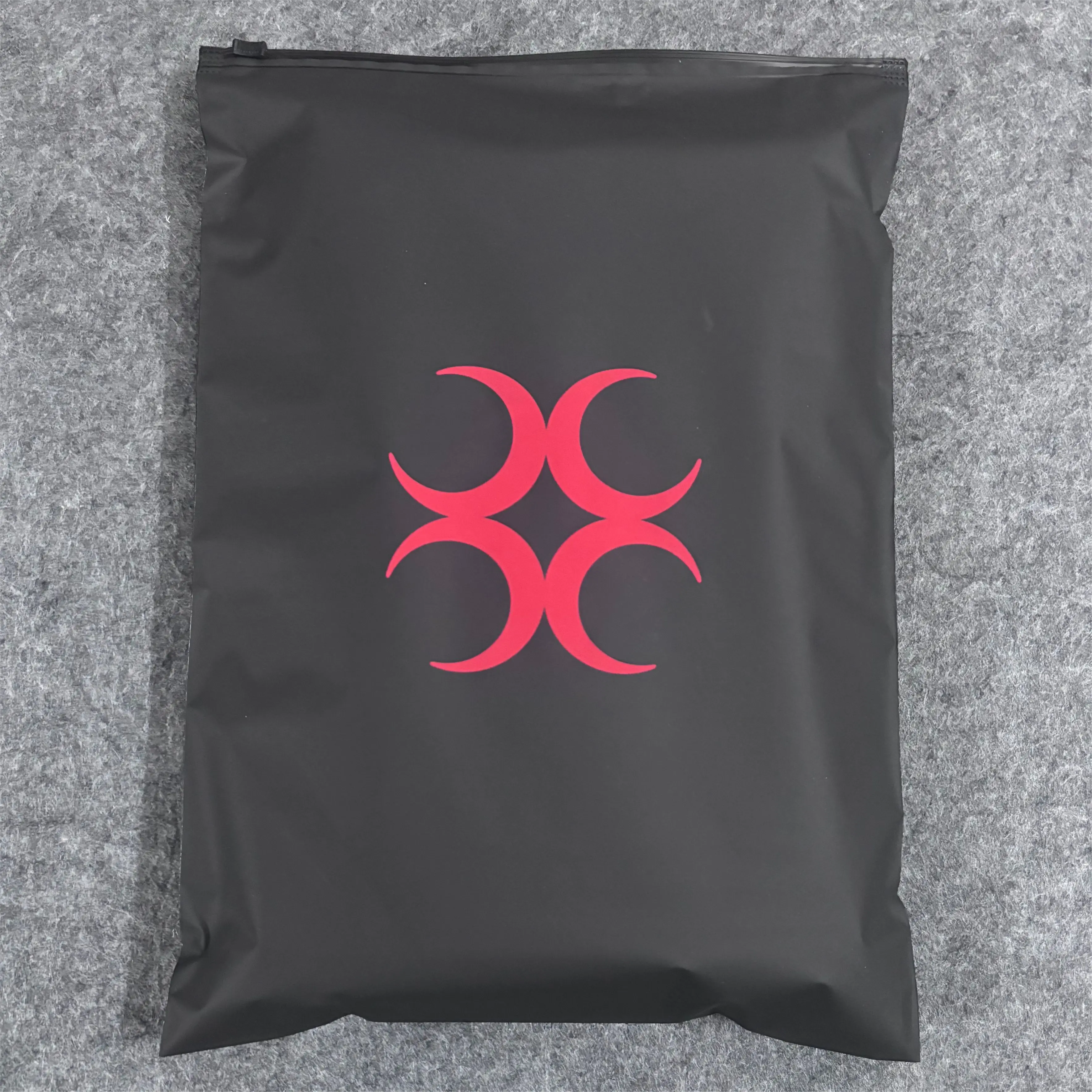 cheap price eco friendly custom print frosted zipper pencil pouch plastic bag,cosmetic packaging bag with black zipperclothes