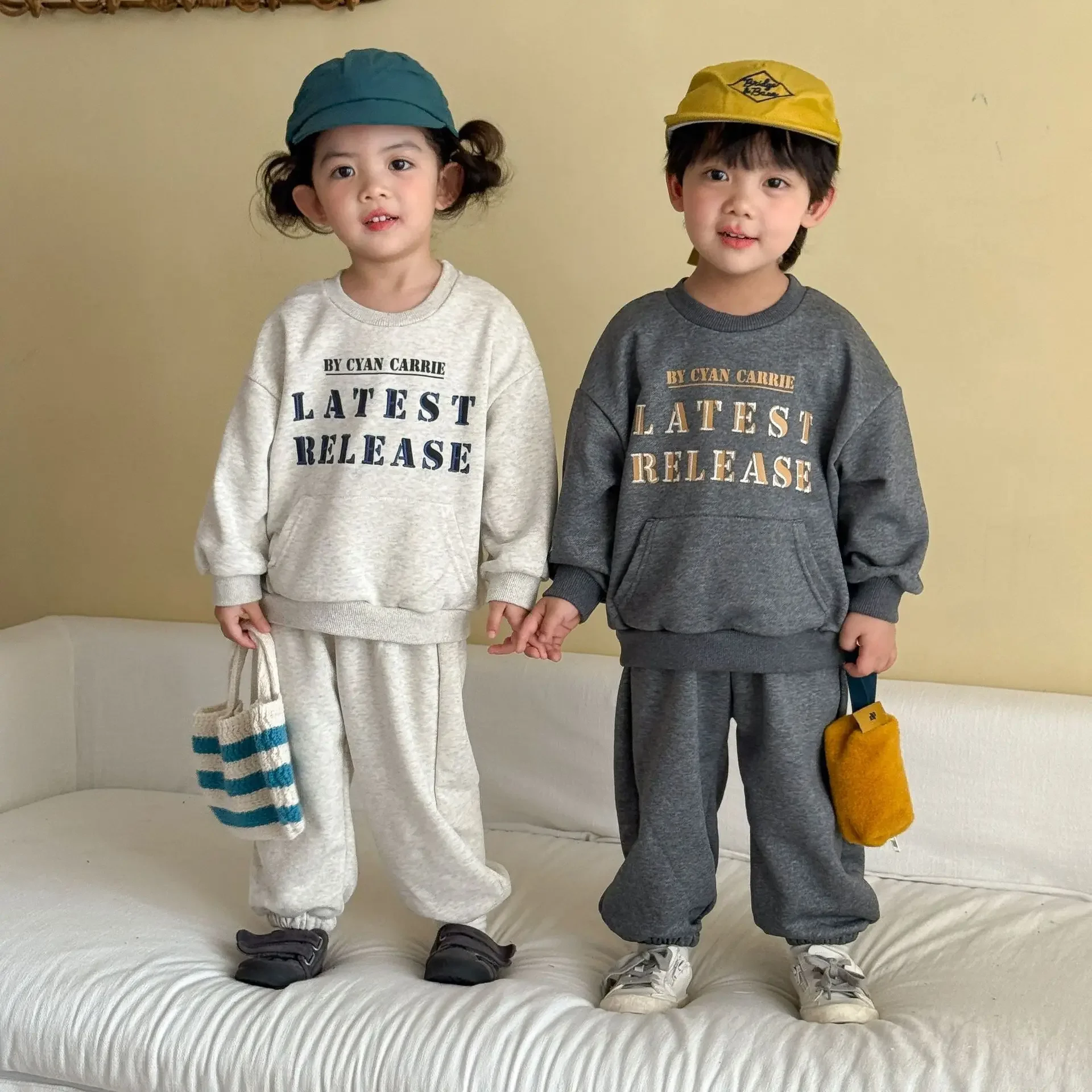 Children's Sets Boys Autumn Sports Suit Girls' Casual 2026 New Spring Autumn Baby Boys' Hoodie and Pants Two-piece Set 2