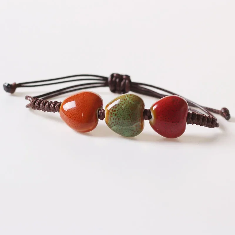 女性のためのセラミックビーズのブレスレット,手作りのロープ織りのブレスレット,かわいい幾何学的なハート,エスニックスタイルのジュエリー,ギフトアクセサリー