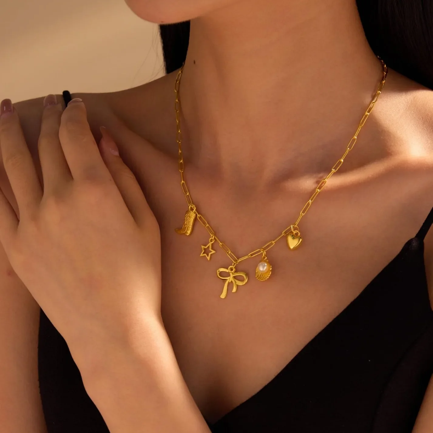 

Fashionable and Simple Marine Style Jewelry Necklace Stainless Steel 18k PVD Electroplating Waterproof Necklace Pendant