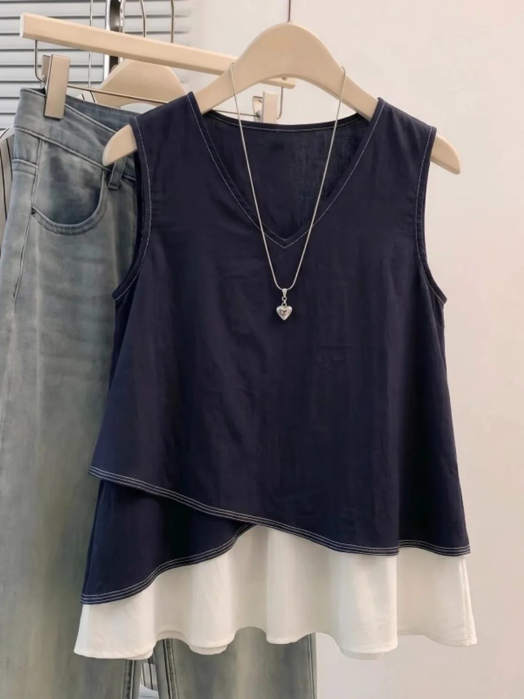 Extra Large Size 300 Pounds Elegant Sleeveless Vest Outerwear with Lace Trim Casual Style Mid-Length Single Piece for Ladies