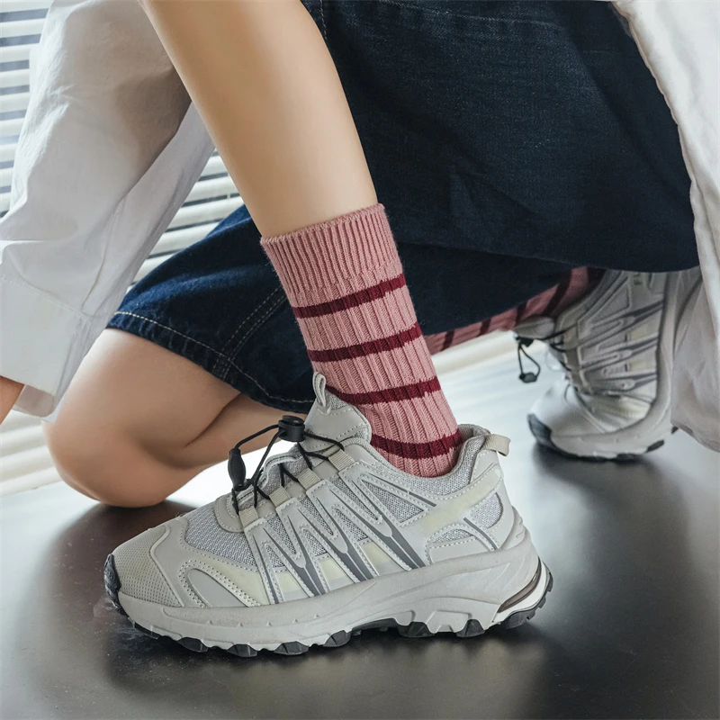 Fashion Women\'s Socks Spring Autumn Korean Style Mixed-Color Striped Socks Female Casual Retro Long Loose Socks For Girls Floor