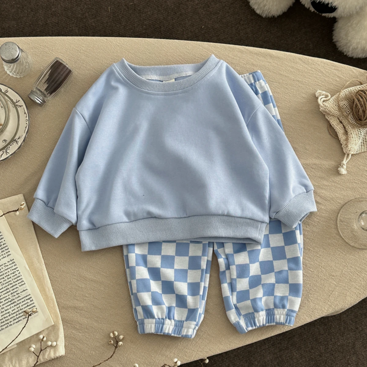

Хлопковая одежда для новорожденных: однотонный повседневный свитшот и брюки в клетку на резинке для девочек и мальчиков, весенне-осенний комплект