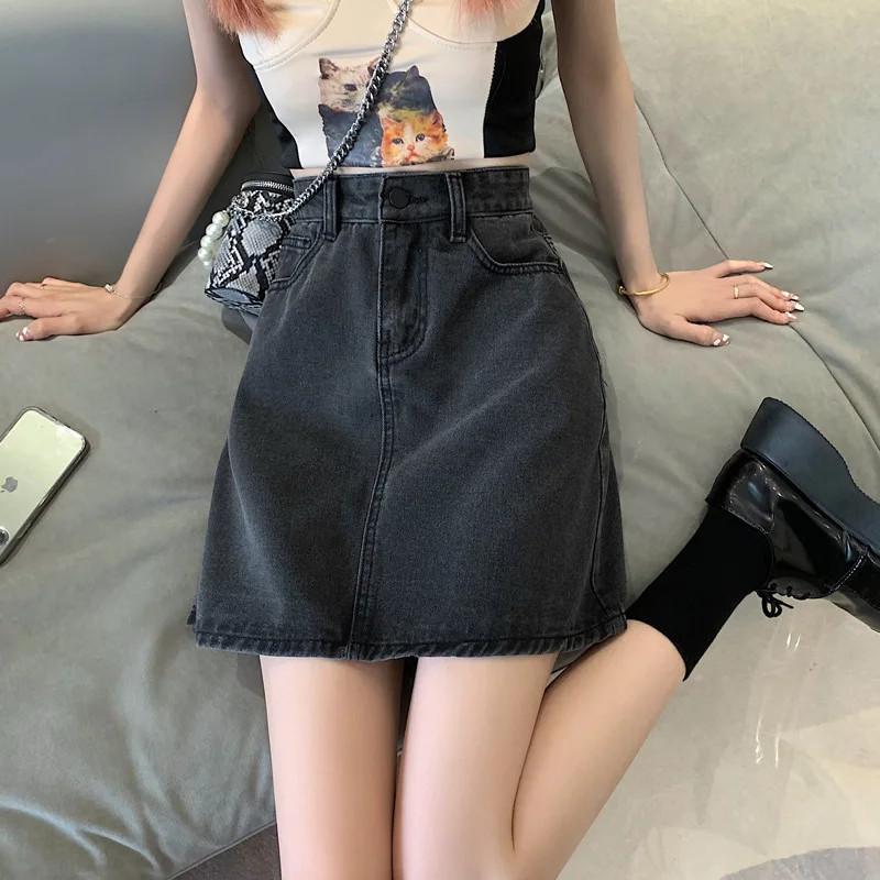 

Women's Vintage Wash Denim Mini Skirt, High Waist A-Line Jean Skirt, Casual Distressed Edge Short Skirt for Summer