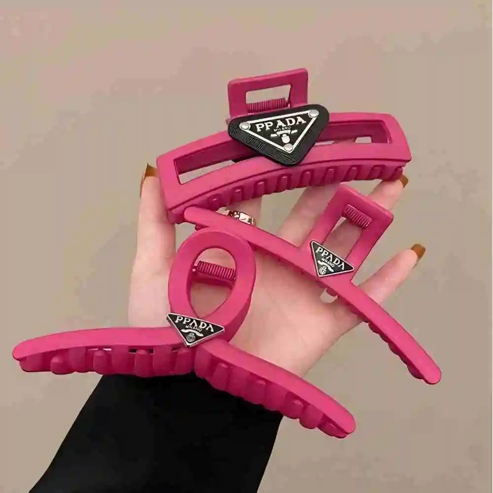 

Высококачественная, легкая роскошь, розовая красная Барби розовая, большая заколка для волос, женская ретро, универсальная, модная заколка в виде акулы, аксессуары для волос