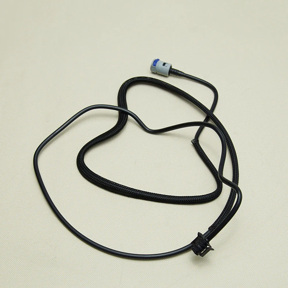 

31319053 Car Connect the radiator of the car to the vent hose For Volvo S60 S80 V70 XC70 2008 2009 2010 2011 Auto Parts