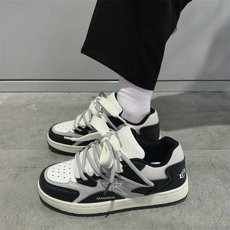 2024 New Student Casual Couple Low Top Board Shoes Women's Korean Edition Versatile Retro Street Shooting Sports Shoes for Men