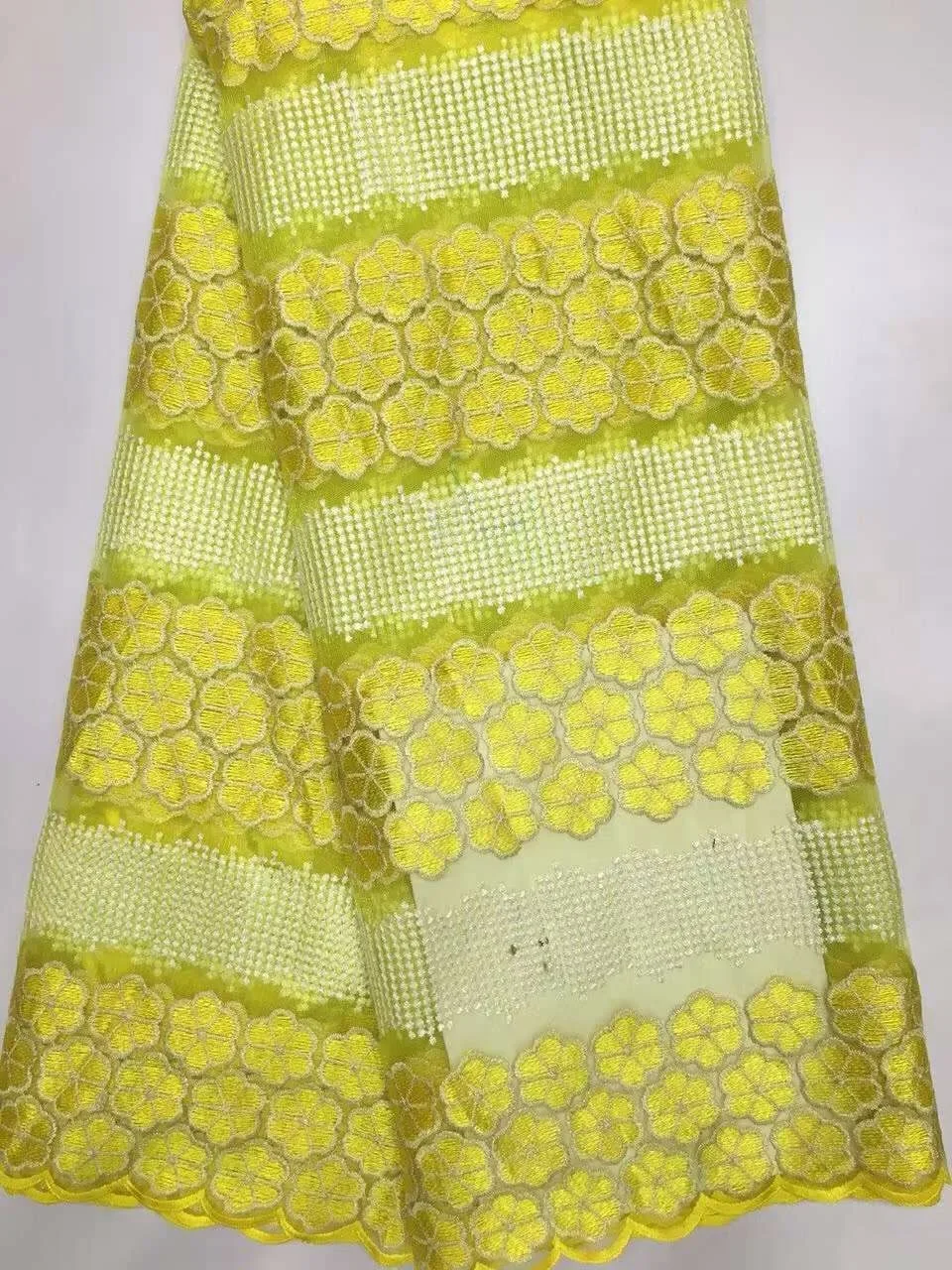 

2021 Hot sale nigerian guipure cord swiss voile lace water soluble print african lace fabrics for dress 5yards D8205 latest