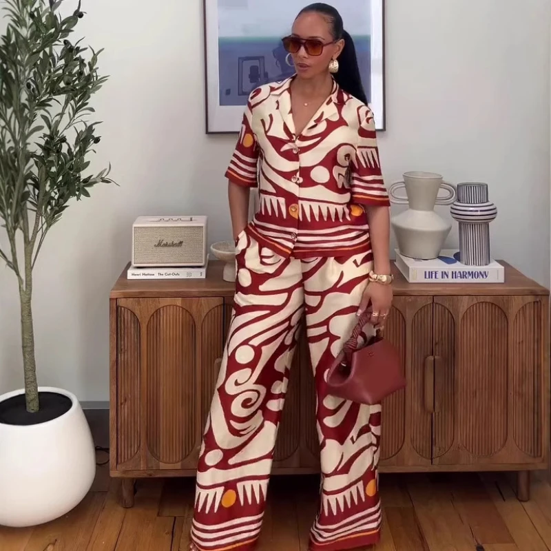 

New Fashion Printed Women Two Piece Set Outfits Short Sleeve Turn Down Collar Shirt And Wide Leg Pants Set