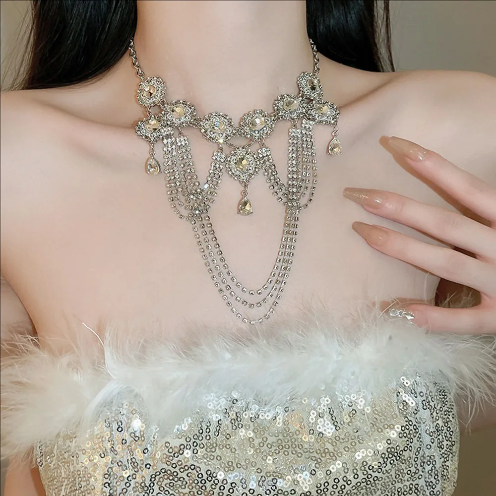 

Crystal-encrusted Multi-layer Tassel Necklace Exaggerated Court-tyle Retro Collarbone Chain Unique Neckchain Jewelry