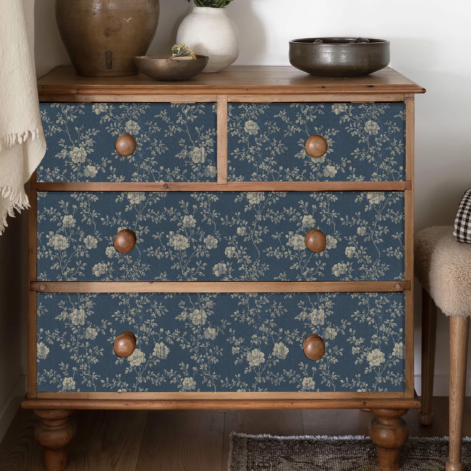 

Retro deep blue floral self-adhesive vinyl wallpaper modern waterproof and oil resistant wall renovation decoration sticker ﻿
