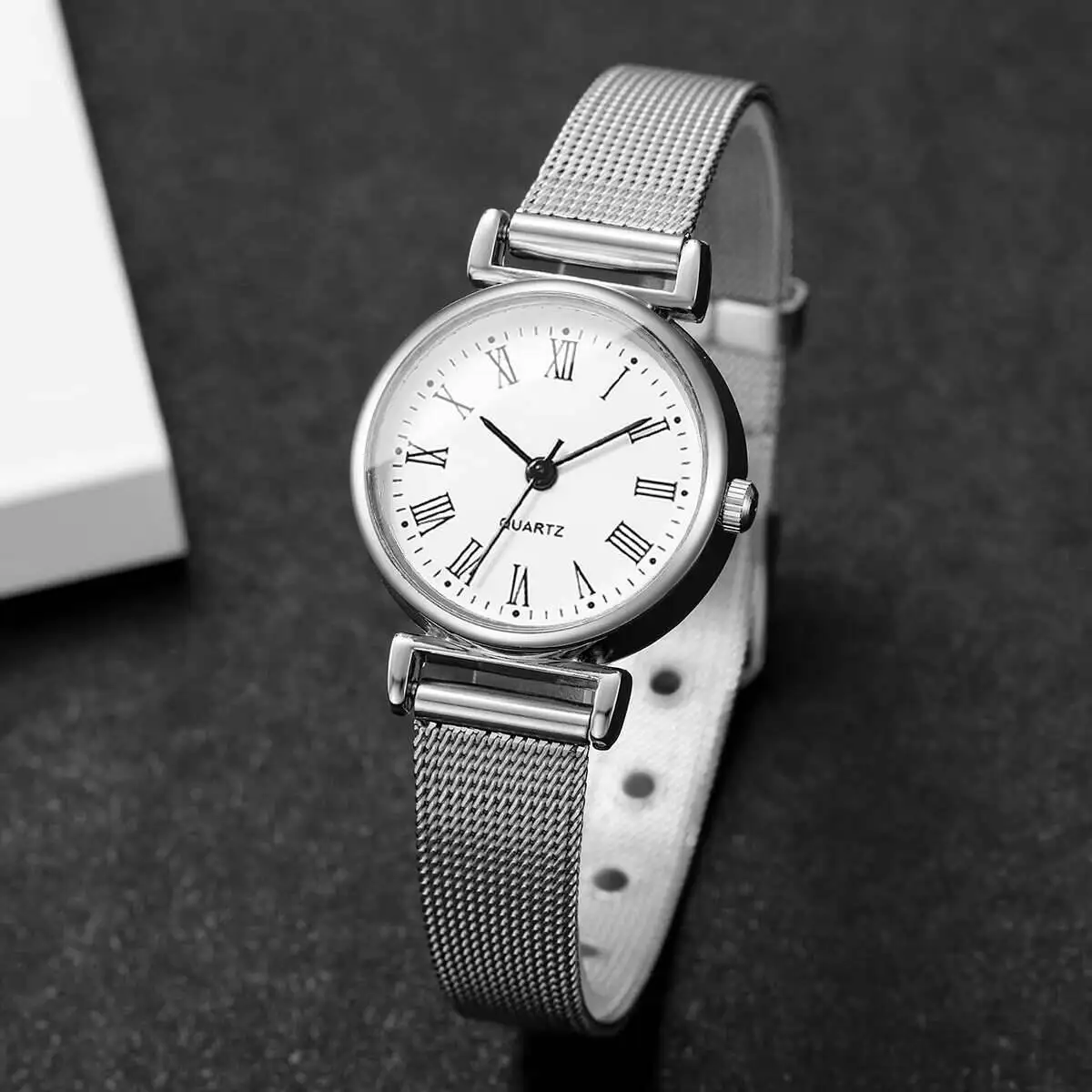 1/2 шт. модные женские часы повседневные римские циферблаты с сетчатым ремешком кварцевые наручные часы Reloj Mujer (без коробки)