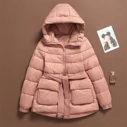 Chaqueta de plumón para mujer, Abrigo acolchado informal con cinturón, Parka Rosa cálida, prendas de vestir exteriores ligeras y portátiles a prueba de viento, invierno, 2023