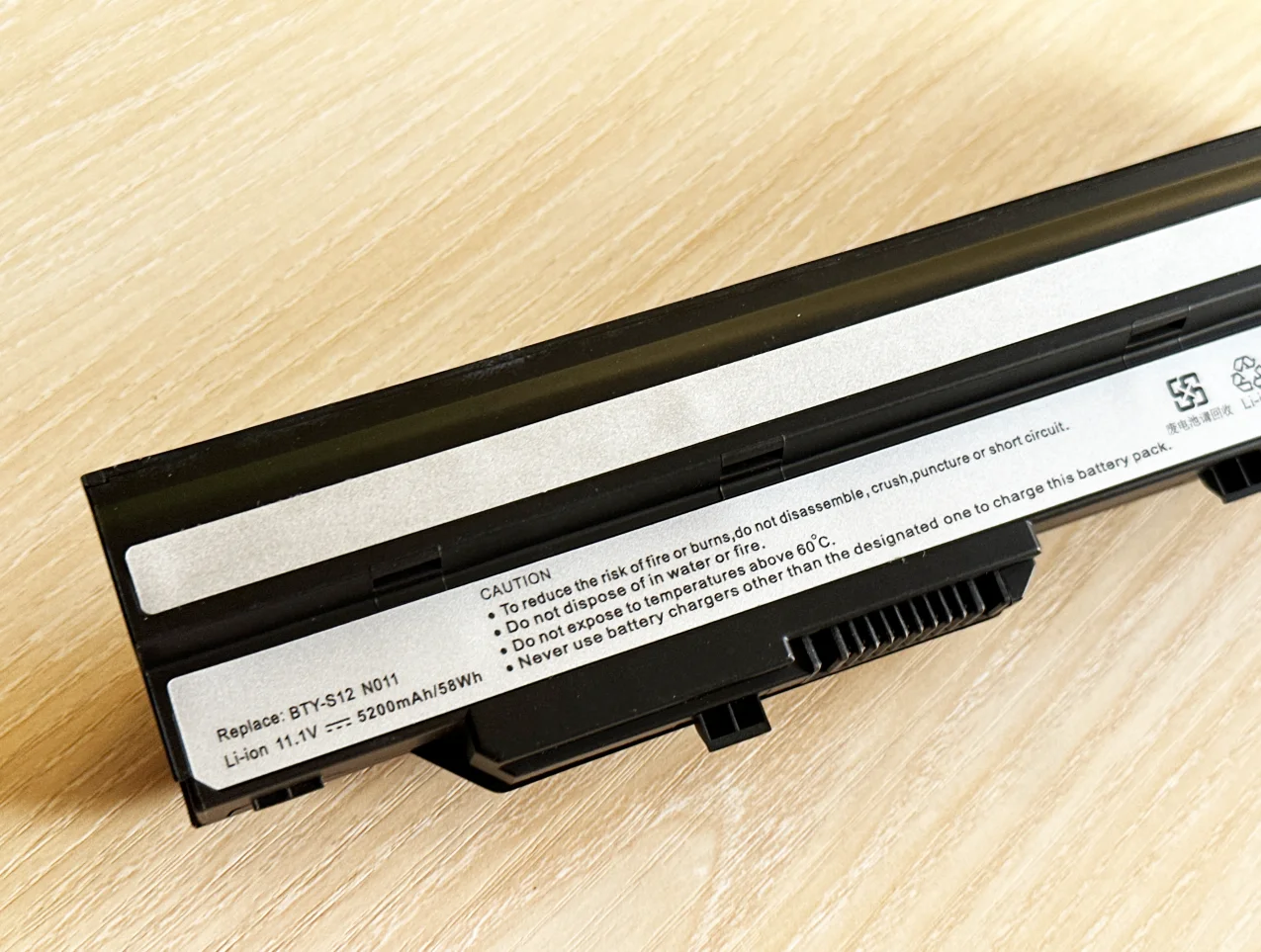 Laptop Battery For MSI BTY-S11 BTY-S12 Wind U100 L1300 L1350 L1350D U100X U100W U135DX U210 U270 U90X Wind12 U200 U210 U230