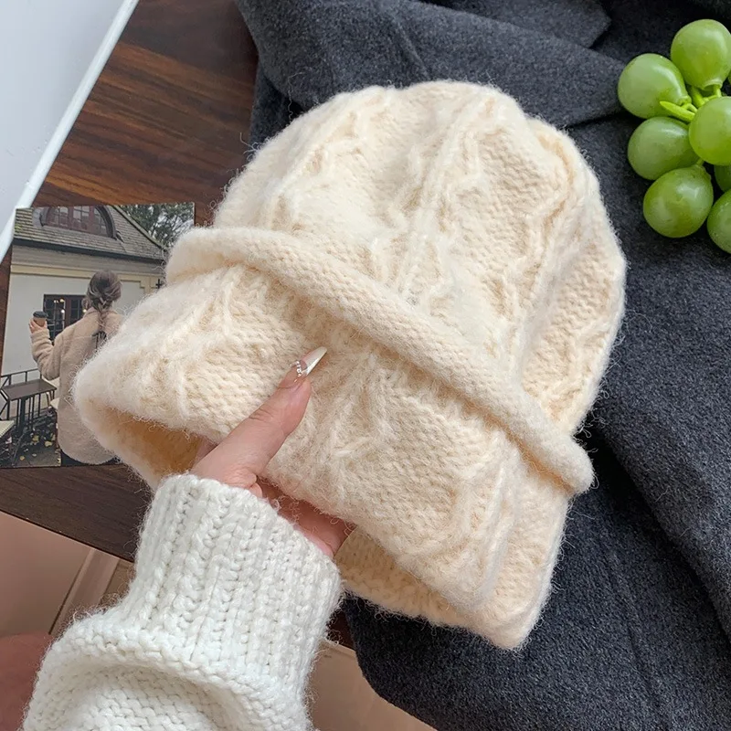 قبعة نسائية شتوية دافئة وسميكة - مراجعة Beanie Cuffed Knit وسعره