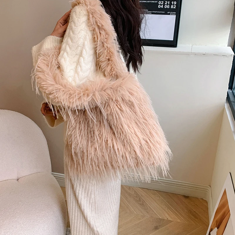 Fashion Y2K Large Capacity Fluffy Plush Tote Bag Solid Color Long Plush Tassal Faux Fur Shoulder Bag Luxury Warm Shopper Purses