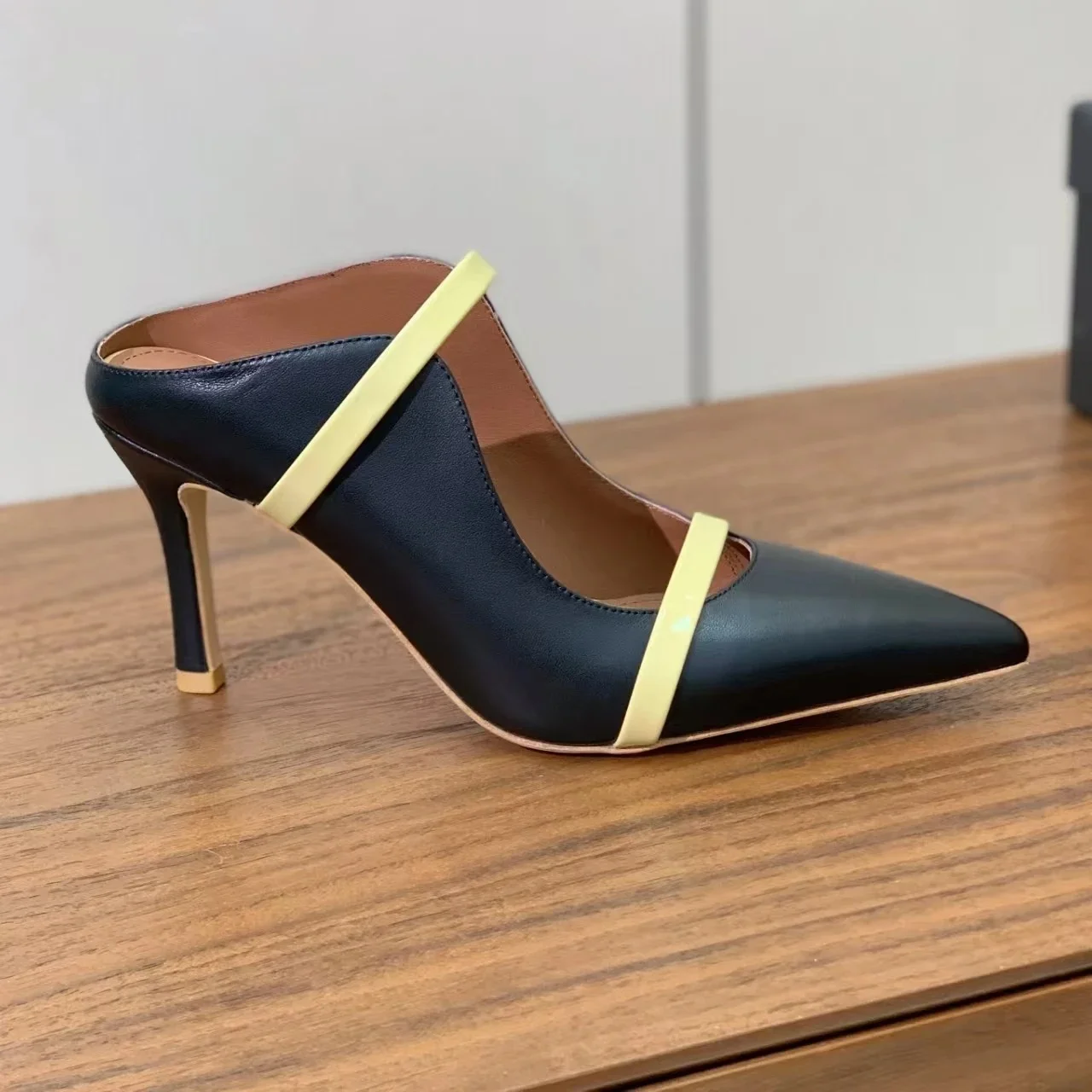 2025 FANGXITING اليدوية سلسلة حبة ماري جينس المفتوحة تو كعب مسطح امرأة النعال شباشب لخارج المنزل الشاطئ الشرائح البغال الوجه يتخبط #1