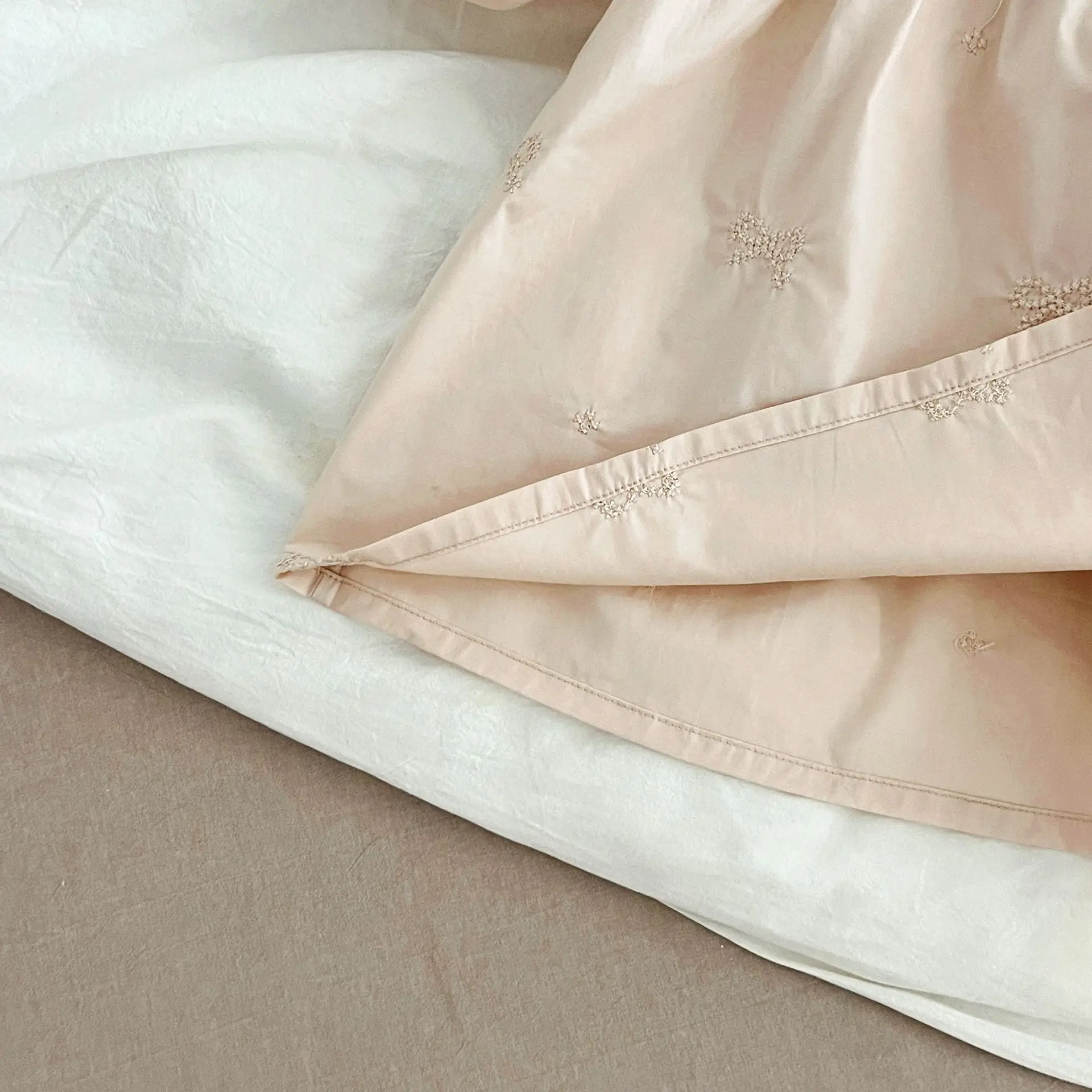 Frühling Schwestern Kleidung Mädchen Bogen Stickerei Spitze Kleidung Baby Strampler Baumwolle Säuglings Body Prinzessin Mädchen Schwester Familie Kleid – Detail 15