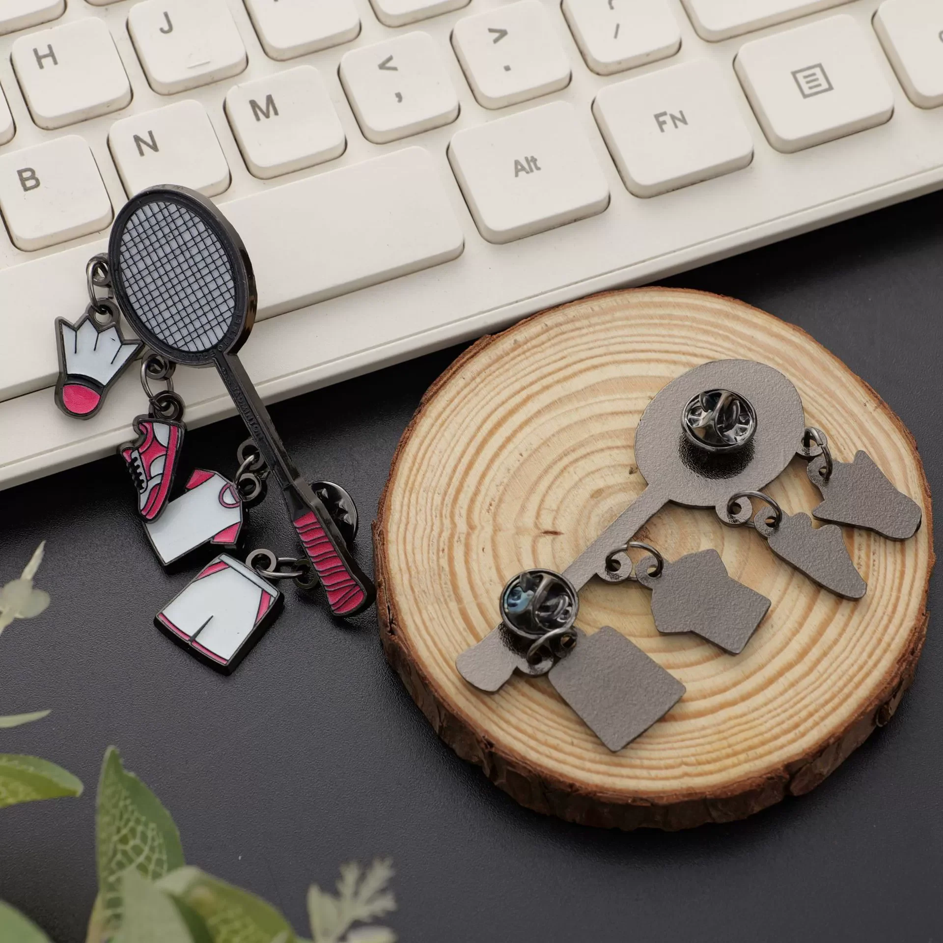 Broche creativo para ropa de b - Badminton Icon reseña y precio