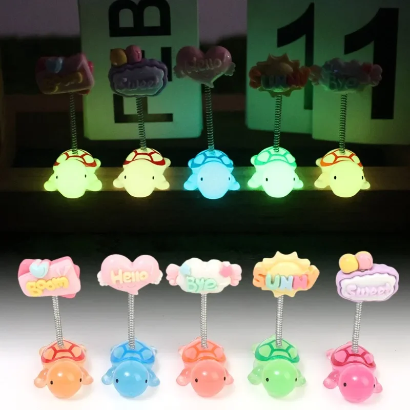 Mini Car Turtle Rocking Ornament Glow-in-the-dark DIY Cute Creative Sunshine Little Turtle Swing Cartoon Car Decorative Ornament