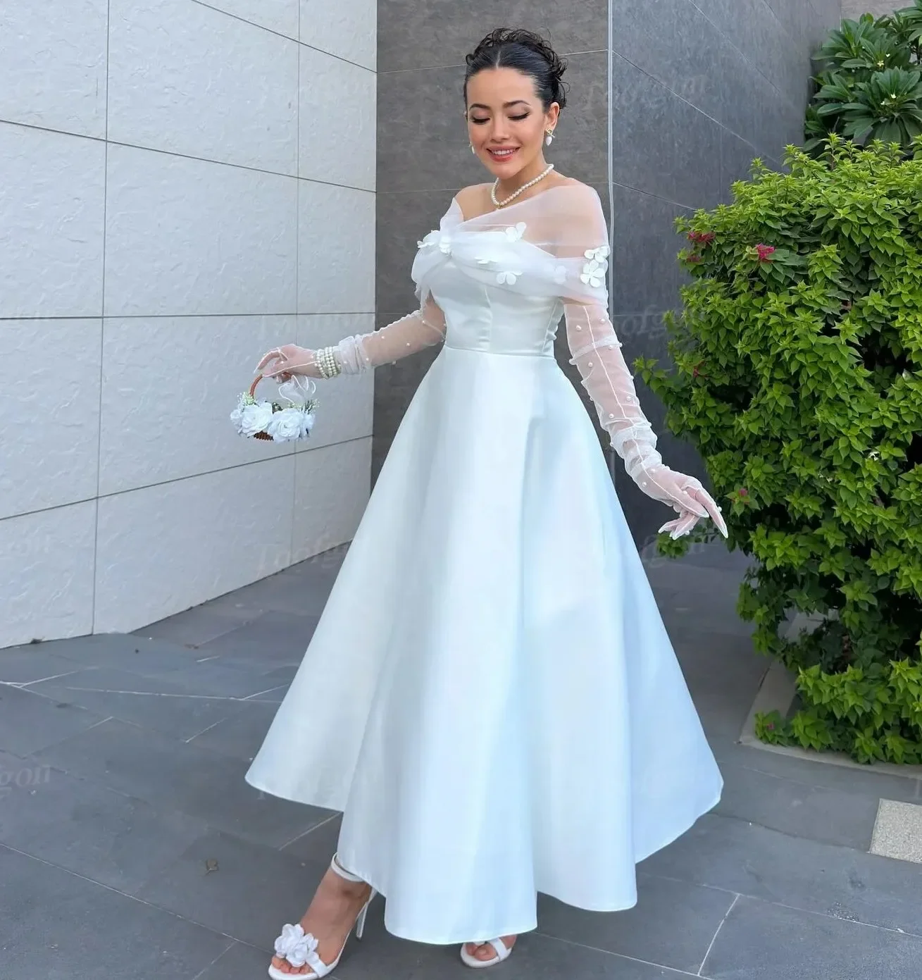 ชุดแต่งงานหรูหราแบบเปิดไหล่ประดับดอกไม้ ความยาวระดับข้อเท้า ผ้าซาตินทรงเอไลน์ สำหรับเจ้าสาว งานเลี้ยง ถ่ายภาพ ชุดเจ้าสาว