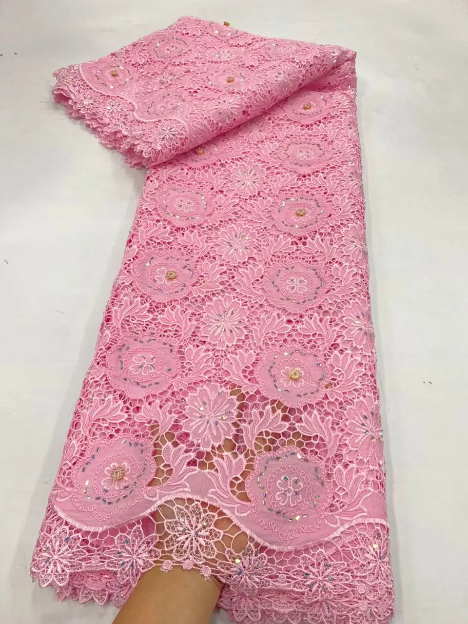 

2026 High-Quality African Nigerian Tulle Lace Fabric Embroidery Sequins French Guipure Fabric for Party/Wedding Dresses 5 Yards